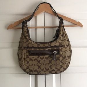 Iconic Logo Coach Shoulder Bag